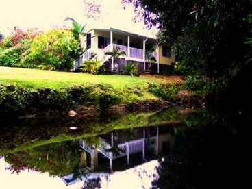 The Bamboo Cottage Overlooks the river and expansive gardens. It has 3 bedrooms and 1 bath