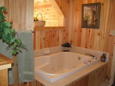 Jacuzzi Bath in Master Suite/Loft