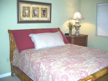 Queen Bedroom