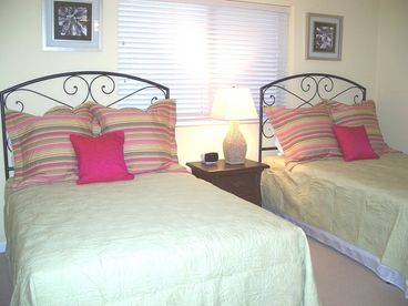 Two double beds make this condo great for a golf foursome (everyone gets their own comfortable bed) or to gather all of the kids.