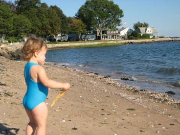 Ennis Cottage with private beach in Branford, CT USA