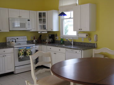 Large eat- in kitchen