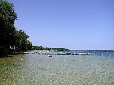 Spacious Cottage on Lake Leelanau