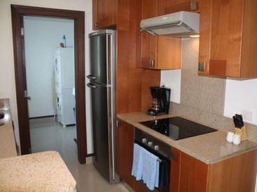 Full modern kitchen with new applicances