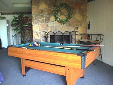 Pool table