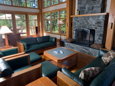 Point Williams Lodge - Luxury Oceanfront - Pool, Hot Tub