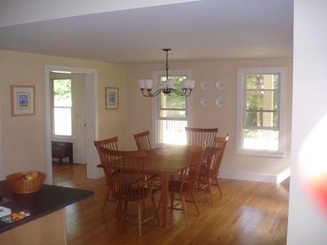 New 4 BR Wianno Home minutes from Osterville Village and Beaches