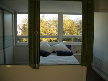 Apartment in North London (N2), England 