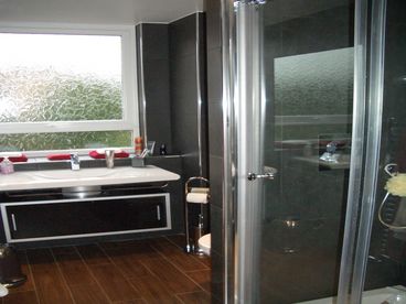 Apartment in North London (N2), England 