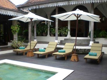 pool deck