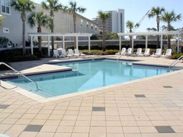 Community pool