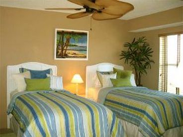 Guest Room with Twins