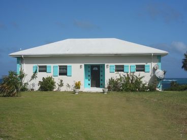 Aqua Vista is set back from the road for easy access 