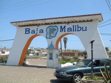 This entrance of Baja Malibu, is over the toll road Tijuana-Ensenada 20 minutes from the border.