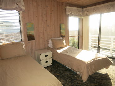 Queen Bed