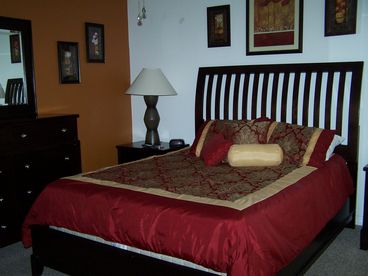 Master Bedroom with queen size bed