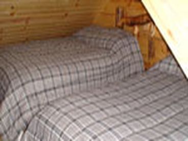 loft of 2-dbl beds