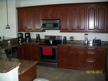Fully Equipped w/ stainless appliances