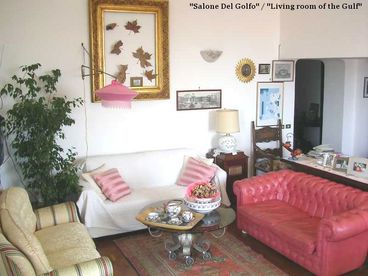 Living room of the Gulf