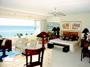 $3,400-  Special for May 2014 - Upscale Colony Surf - Beachfront