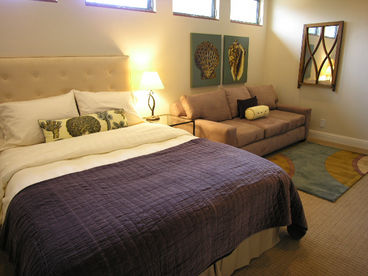 LARGE 2ND BEDROOM
