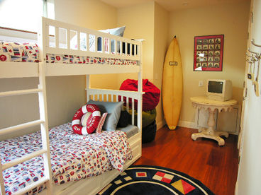 BUNK ROOM