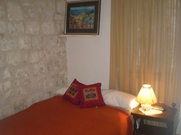 double room, SAT TV, air-conditioning