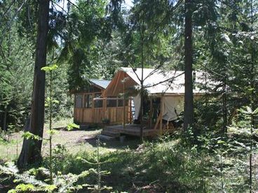 Tent Cabin Rentals at Huckleberry Tent and Breakfast near Sandpoint Idaho