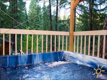 Lake Wenatchee, Leavenworth, WA, Vacation Rentals, Evergreen Escape hot tub