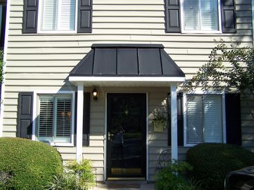 EXTERIOR M7--FRONT