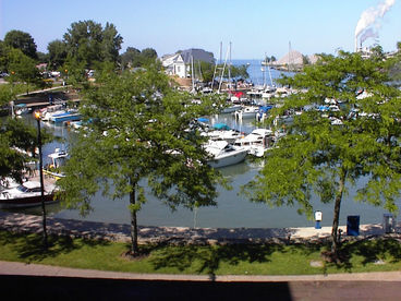 Lake Erie - 4 BR House by Cedar Point Sleeps up to14 