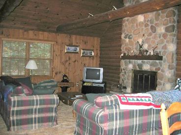 Chain Lake Log Lodge