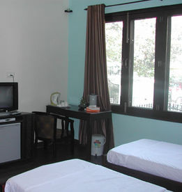 Bansi Kunj - Delhi International Bed and Breakfast