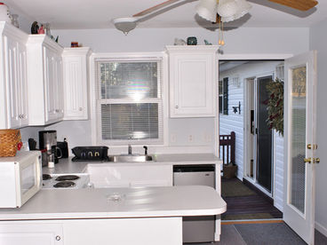 Beautifully-Furnished Lakeside Duplex for Rent