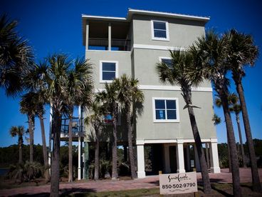 Lilly Pad - Gorgeous 3BR Lake Front House with Gulf Views