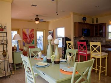 Lilly Pad - Gorgeous 3BR Lake Front House with Gulf Views