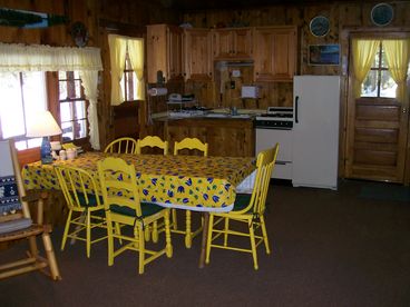 Lakefront 2 BR Log Cabin