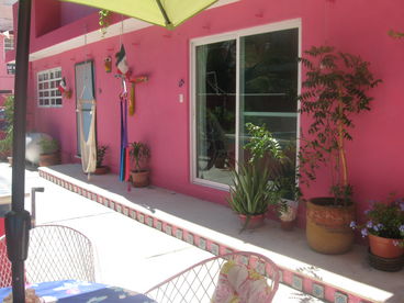 Ground floor apartment and courtyard garden. the pool is in the courtyard, also the private access to the beach.