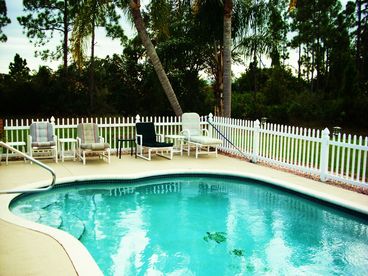 FULL SUN POOL AREA....BEAUTIFUL BACK YARD...VERY PRIVATE....