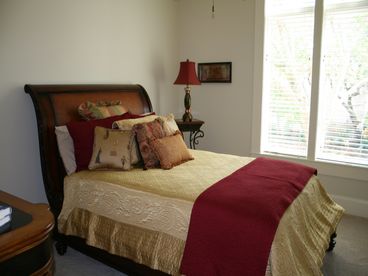 Private Queen Bedroom Suite