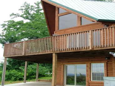 The views can be seen from one of the many windows of the cabin!