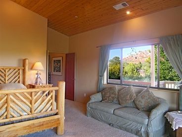 great master with private deck and views high ceiling great space and privacy