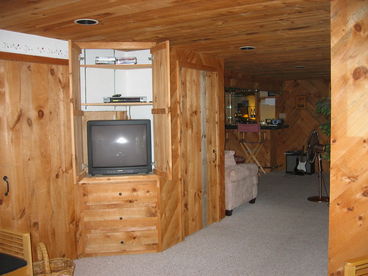 dvd player, wireless internet, cable