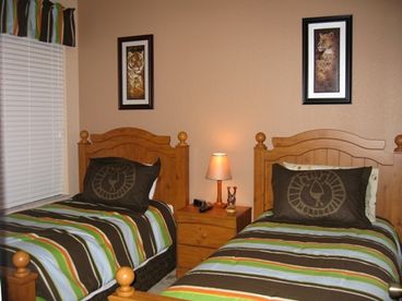 Twin bedroom
