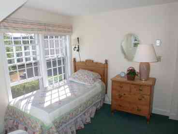 Honey Right Second Bedroom