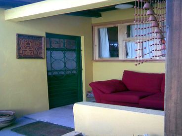 1 bedroom Cabin 6 blocks from downtown, one block from plaza Guadalupe.