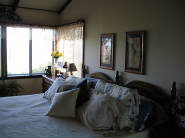 both bedrooms upstairs have fantastic views of the mountain ranges.
