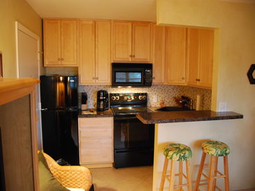 Full kitchen 