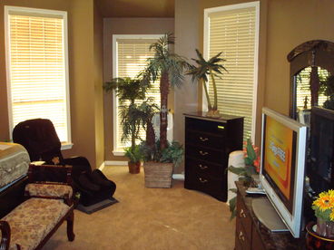 MASTERBEDROOMAREA