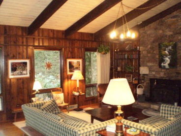 Righe end Living Room